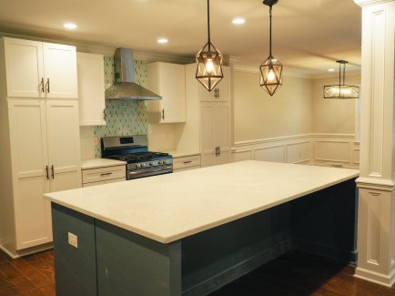 31421569_1621361834637769_3216017871398240256_n (1)